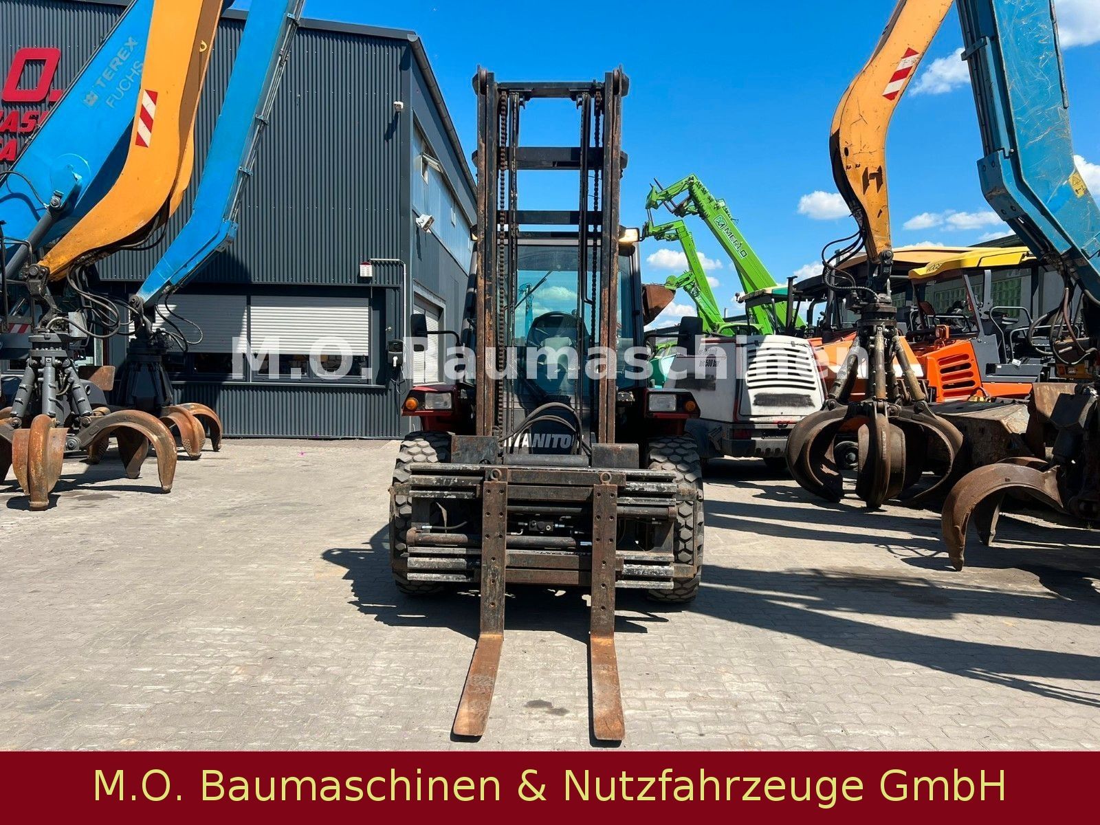 Fahrzeugabbildung Manitou MC 30 / Drehkranz / SS /Duplex / 3t / 4m /