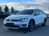 Volkswagen Golf VII Alltrack Variant Basis BMT 4Motion - Volkswagen Golf 4motion mit Diesel-Antrieb