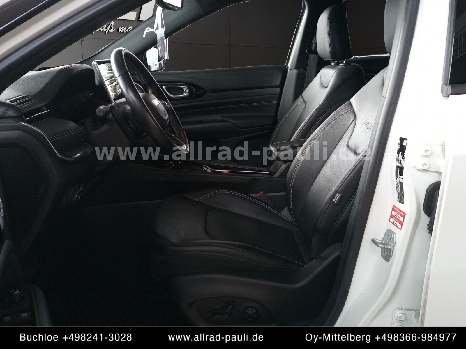 Jeep Compass 1.3 T-GDI S - INFOTAINMENT | 8-fach