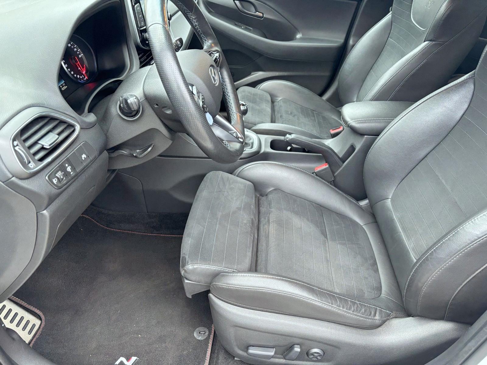 Hyundai i30 N Performance*Pano*e.Sitze*LED*CAM*WinterP.*