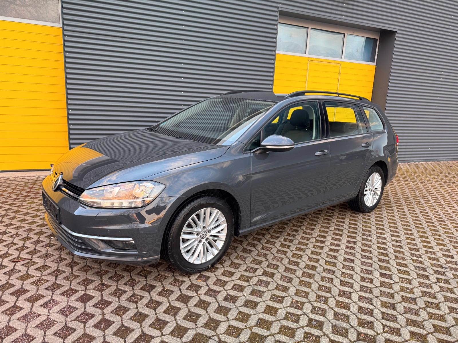 Volkswagen Golf 7 TDI Comfortl. Variant_NAVI_AHK_ACC_PDC_