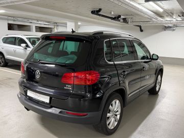 Volkswagen Tiguan - 5