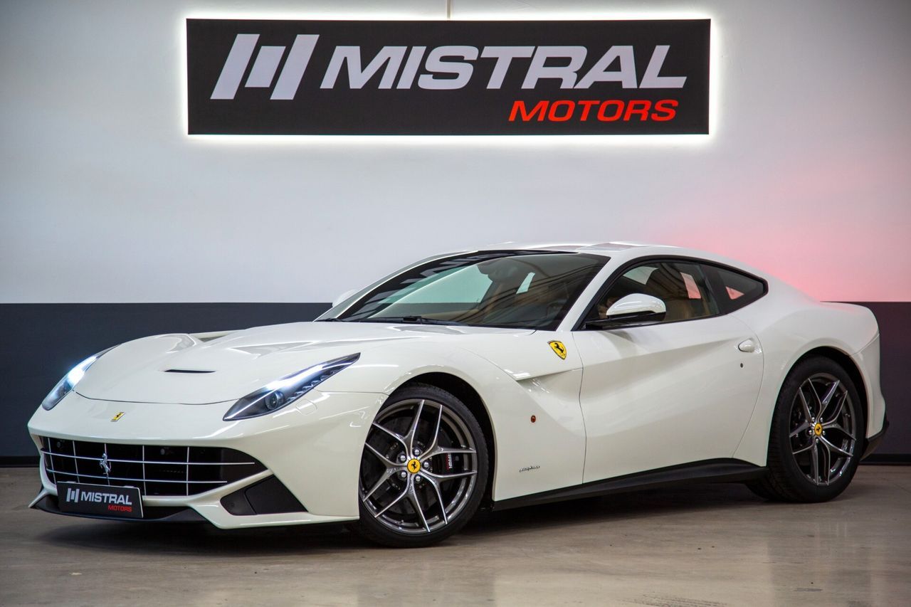 FERRARI F12