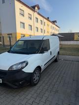 Fiat Doblo - Fiat Doblo mit Diesel-Antrieb: Kombi, mit Klimaautomatik