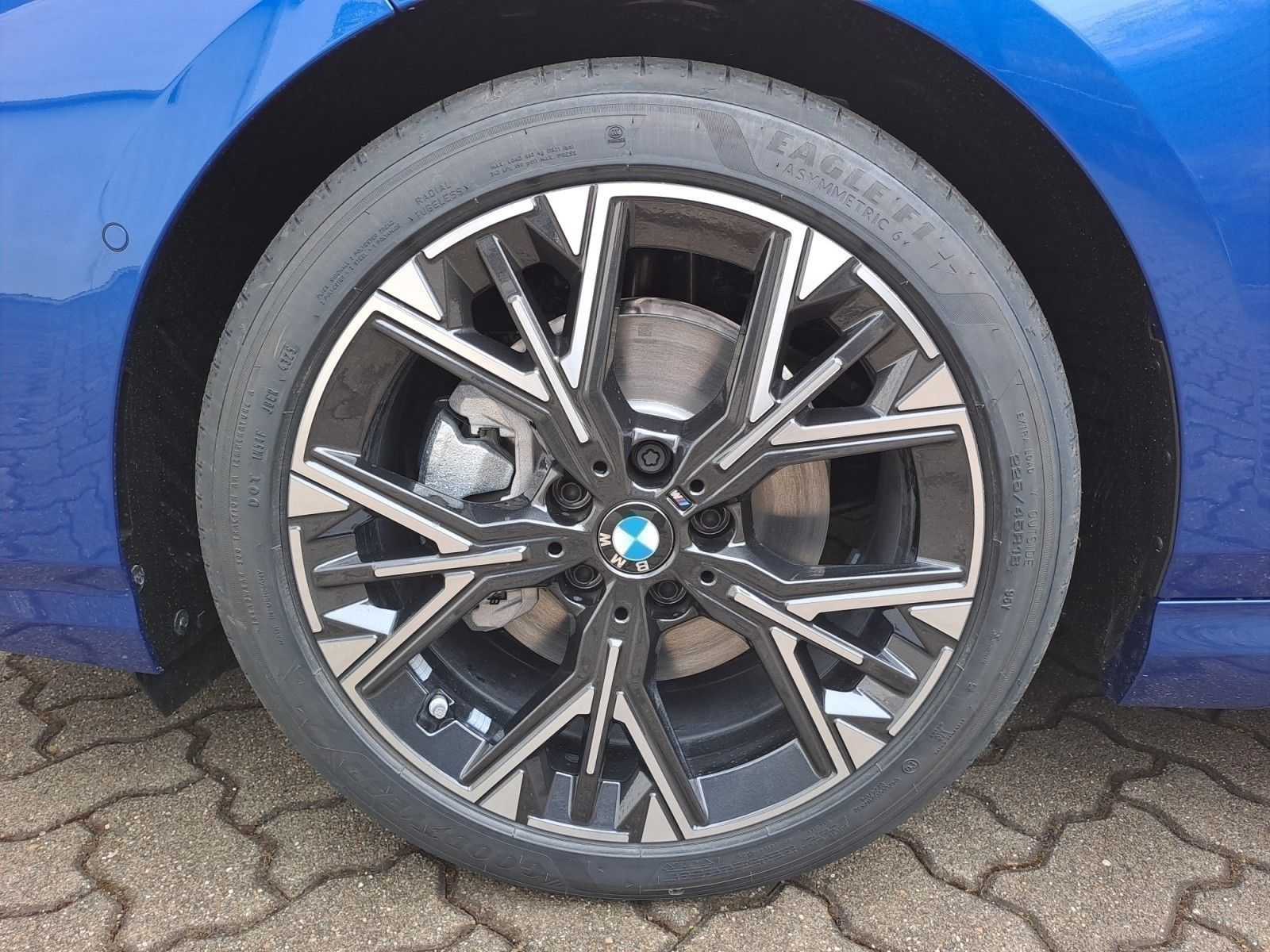 BMW 120 - Bild 11