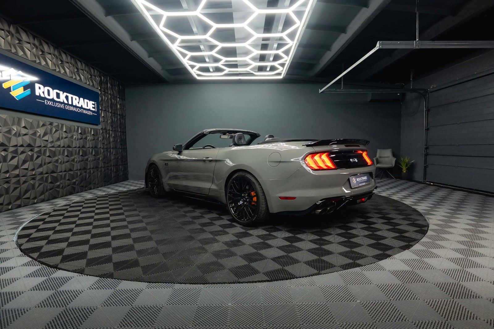 Fahrzeugabbildung Ford Mustang Shelby GT 500 5.0 V8 PREMIUM Performance