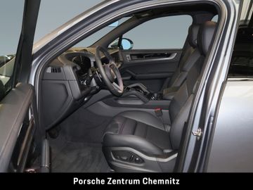 Porsche Cayenne - 12