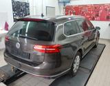Volkswagen Passat Variant 2.0 TDI Highline*AHK*ACC*Massage* - mit Diesel-Antrieb: Braun, Alcantara, Kombi