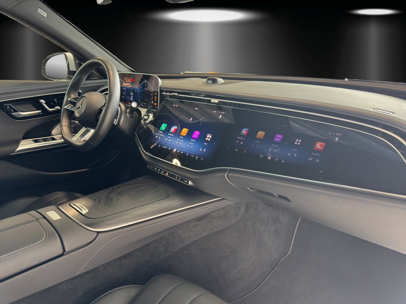 Fahrzeugabbildung Mercedes-Benz E300de T €110k AMG Prem+ Hyper DISTR Massage AHK