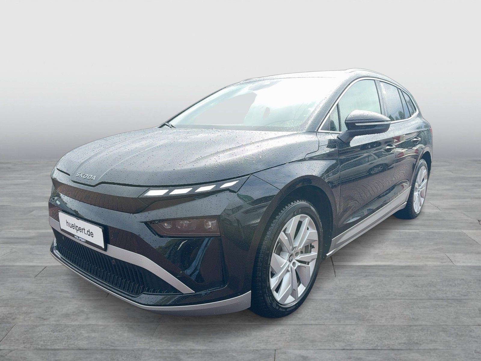 Skoda Enyaq 85 LOFT WÄRMEPUMPE PANO AHK CAM ACC LM20 imagem 2