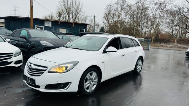 Opel Insignia A Sports Tourer XENON PANO NAVI PDC AHK