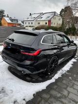 BMW 320d Touring M Paket Sport Vollleder AHK  - BMW 320: M Paket