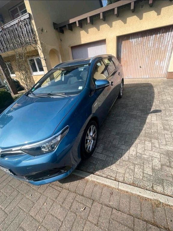 Image of Toyota Auris Touring Sports