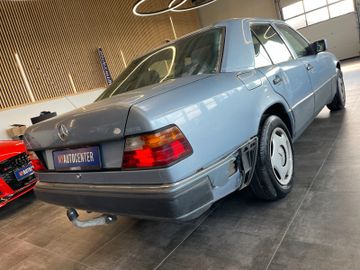 Mercedes-Benz E 260 *LIMOUSINE*BENZINFLÜSSIGGAS*TÜV 122024*