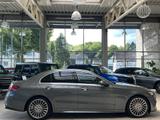 Mercedes-Benz C 180 AMG Line *360°CAM*PANO*AMBIENTE*SHZ*TOTW* - Mercedes-Benz C 180: Panorama-Dach