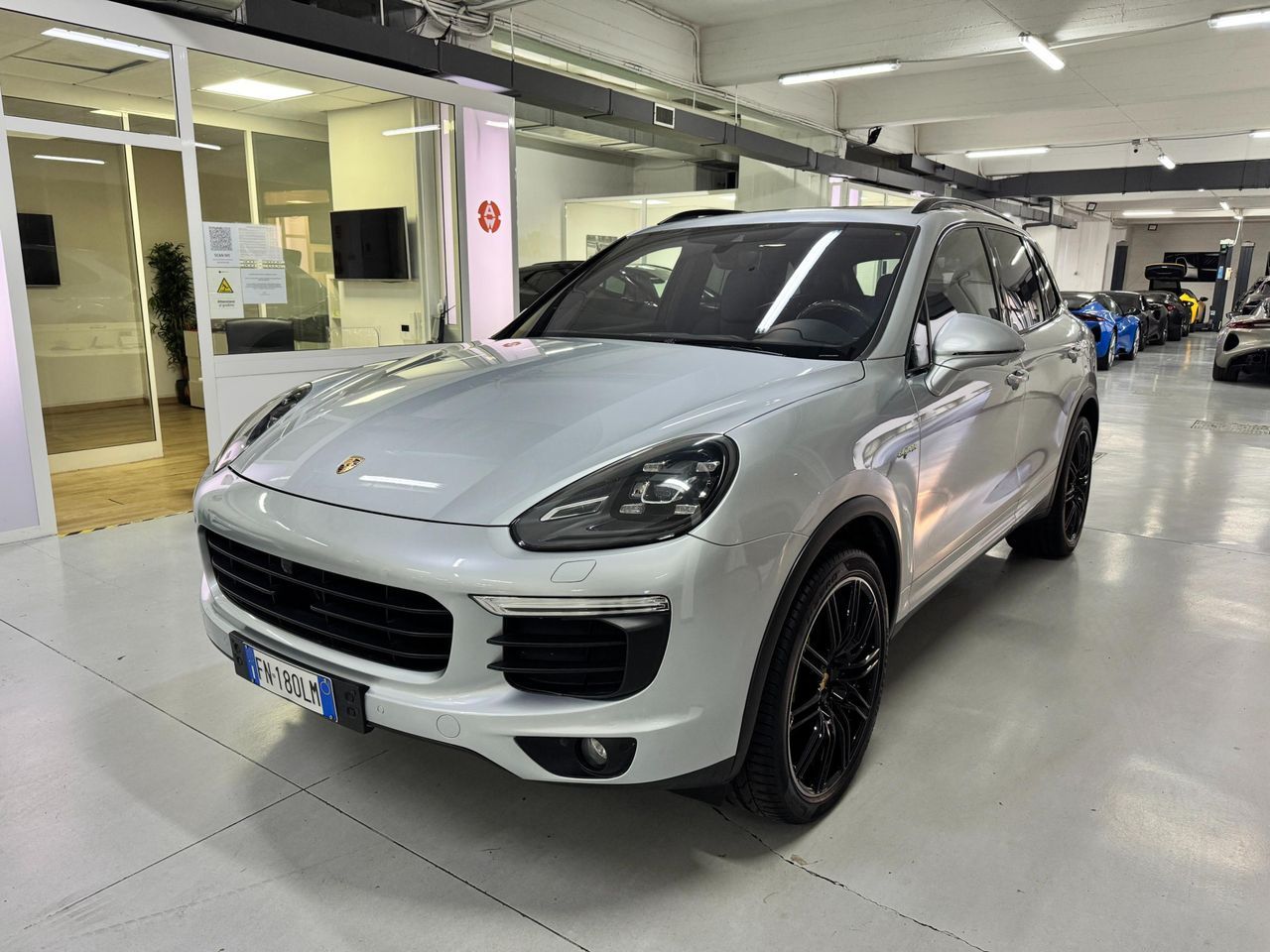 PORSCHE Cayenne