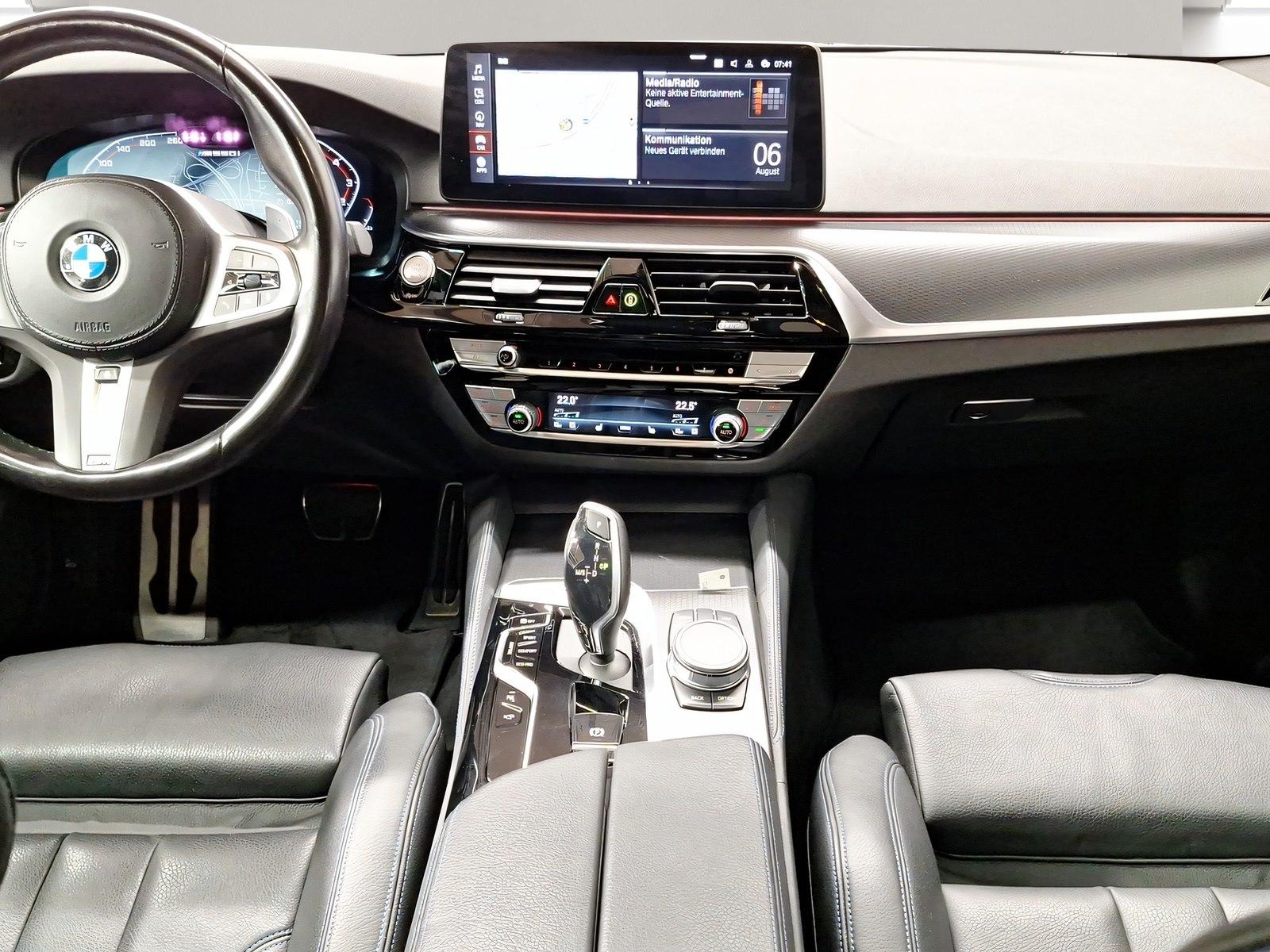 BMW M550i xDrive Limousine M Sport Standheizung AHK