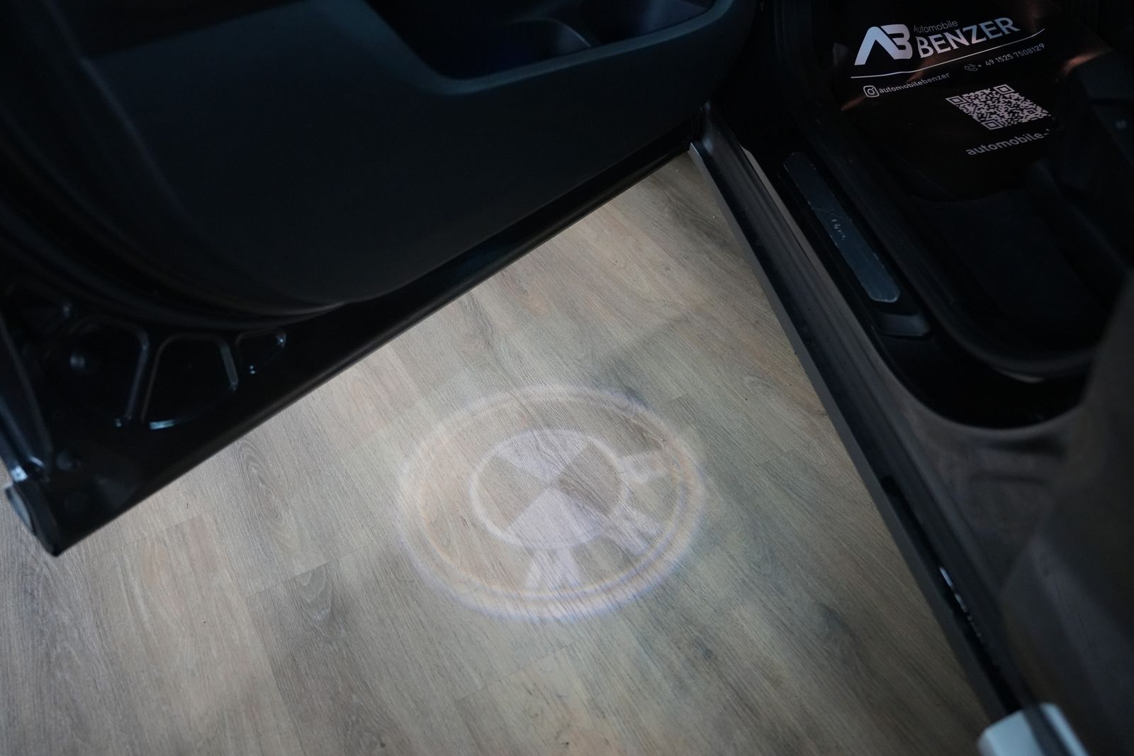 Fahrzeugabbildung BMW X3 xDrive 20 d xLine *Shadow-Line*LED*Leder*SHZ