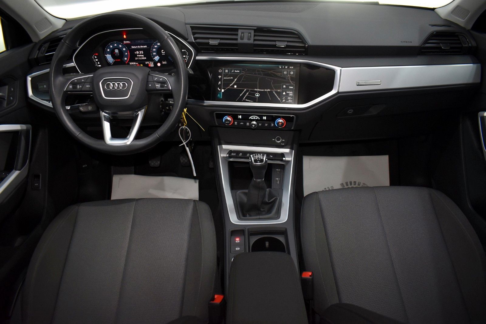 Fahrzeugabbildung Audi Q3 Sportback 35 TFSI S line,Navi,LED,Carplay