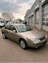 Ford Mondeo - Ford Mondeo aus 2002 mit Diesel-Antrieb