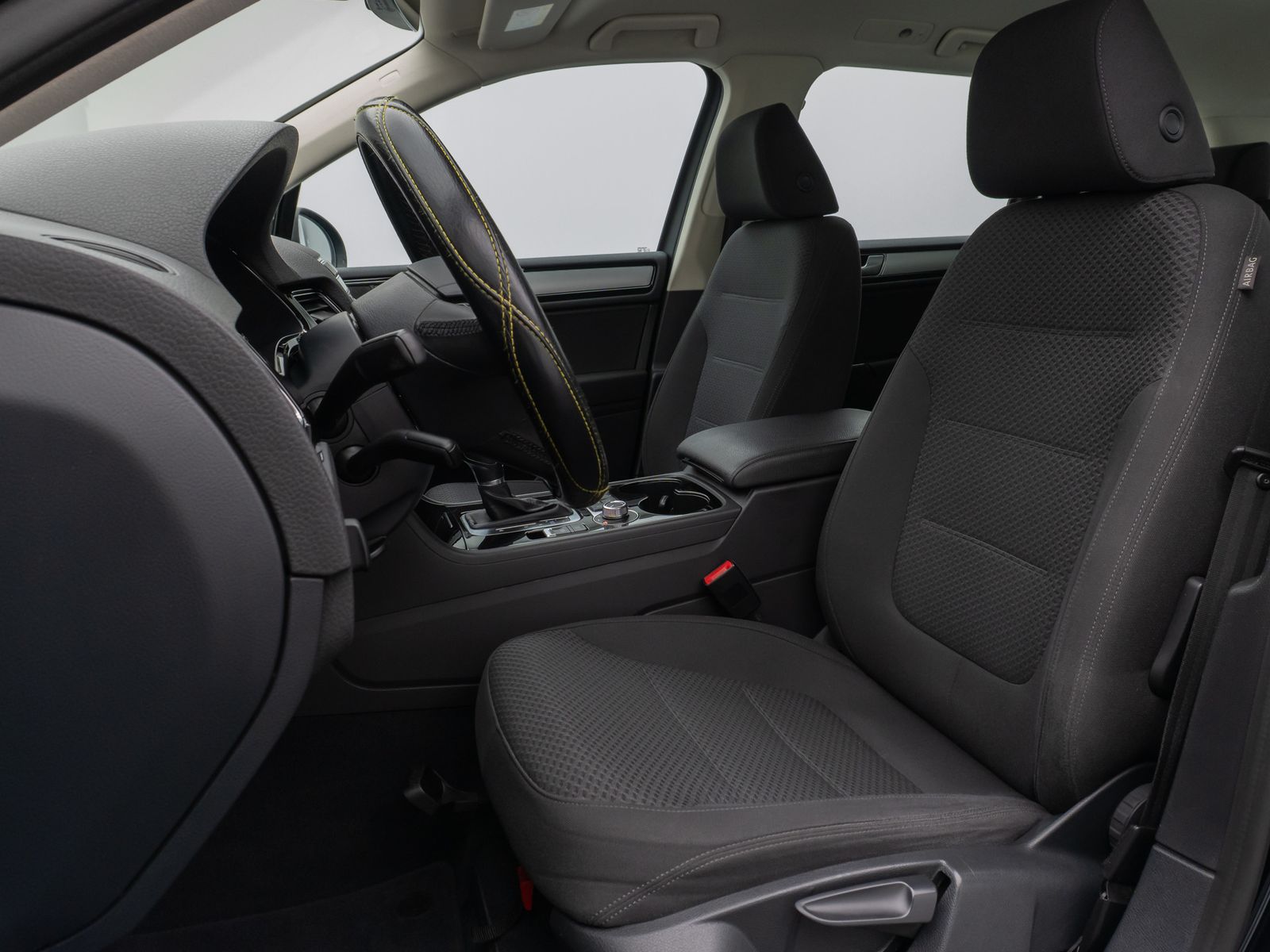 Fahrzeugabbildung Volkswagen Touareg 3.0 TDI V6 Terrain Tech 4Mot PDC BiXenon