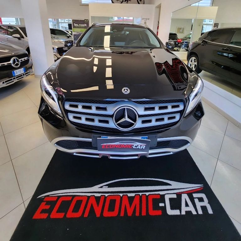 Image of Mercedes-Benz GLA 200