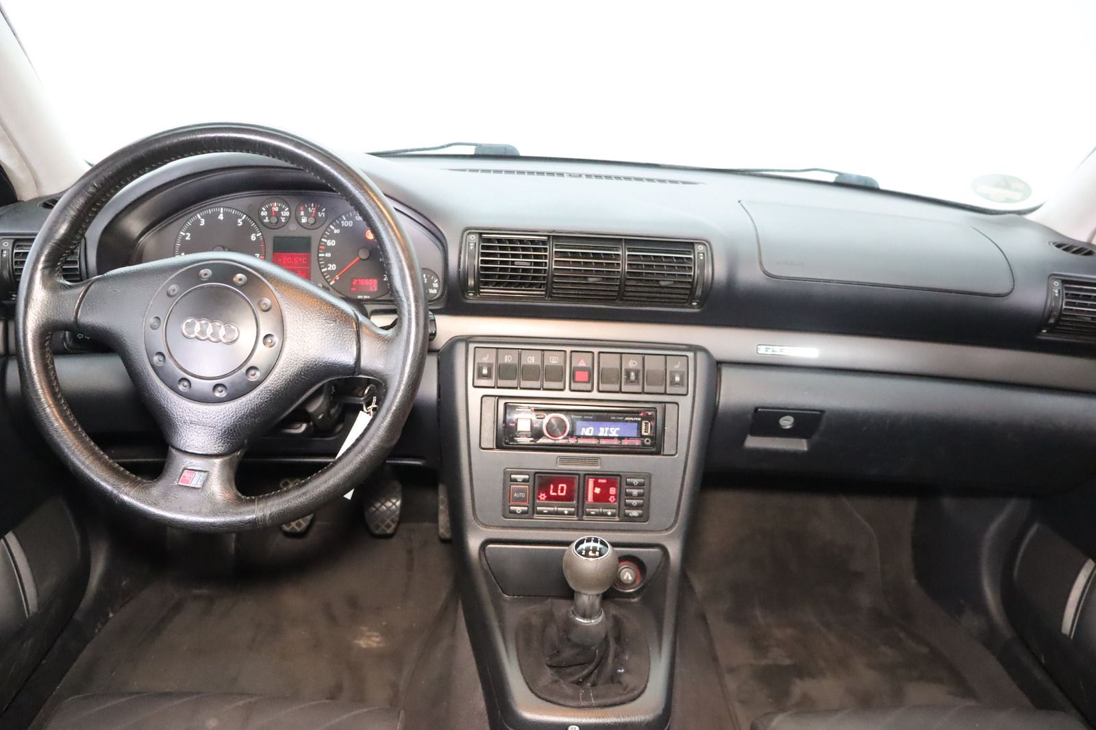 Fahrzeugabbildung Audi A4 2.8 Auto quattro * Klimaautom. * Sitzhzg. *