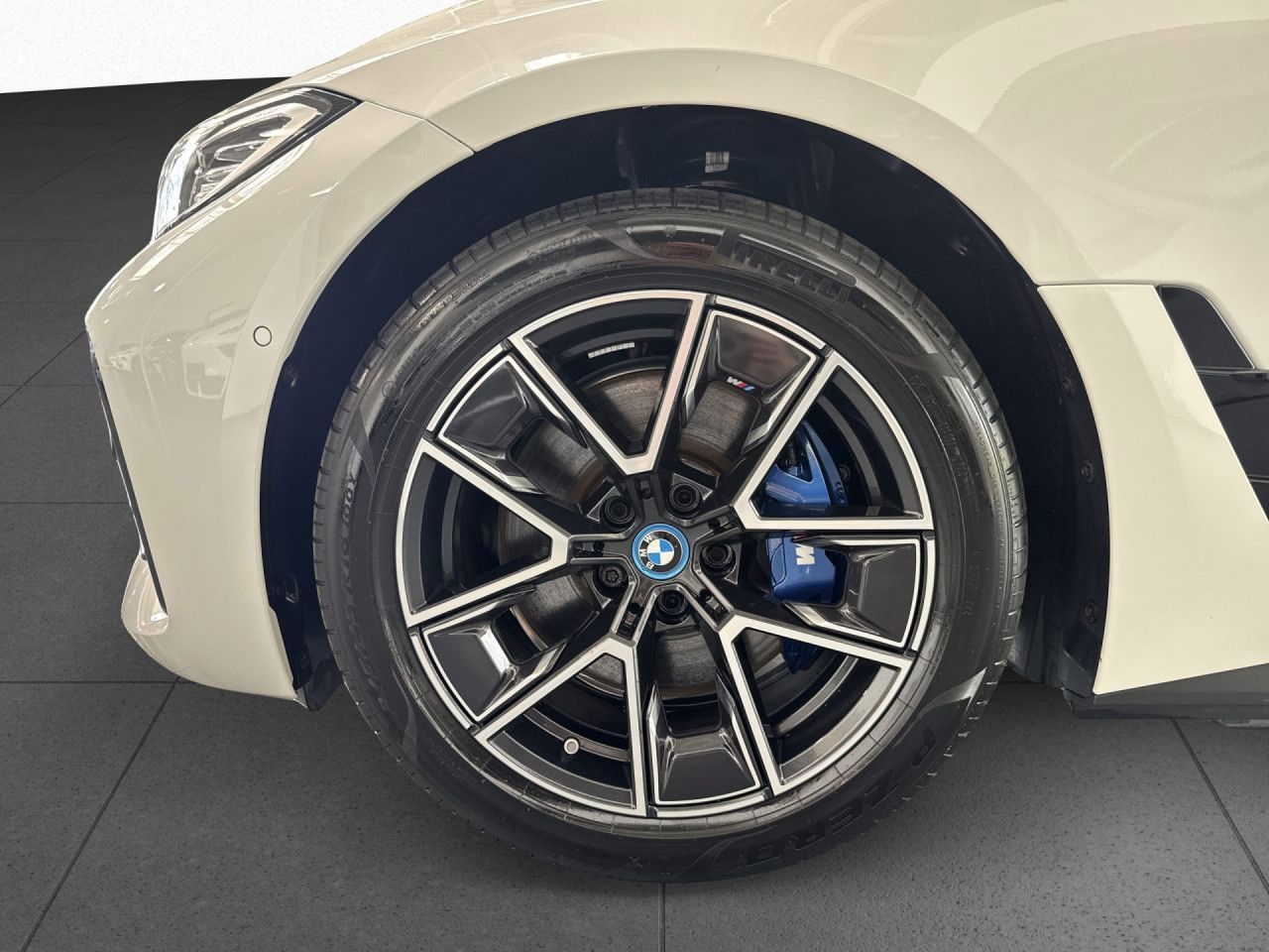BMW i4 - Bild 18