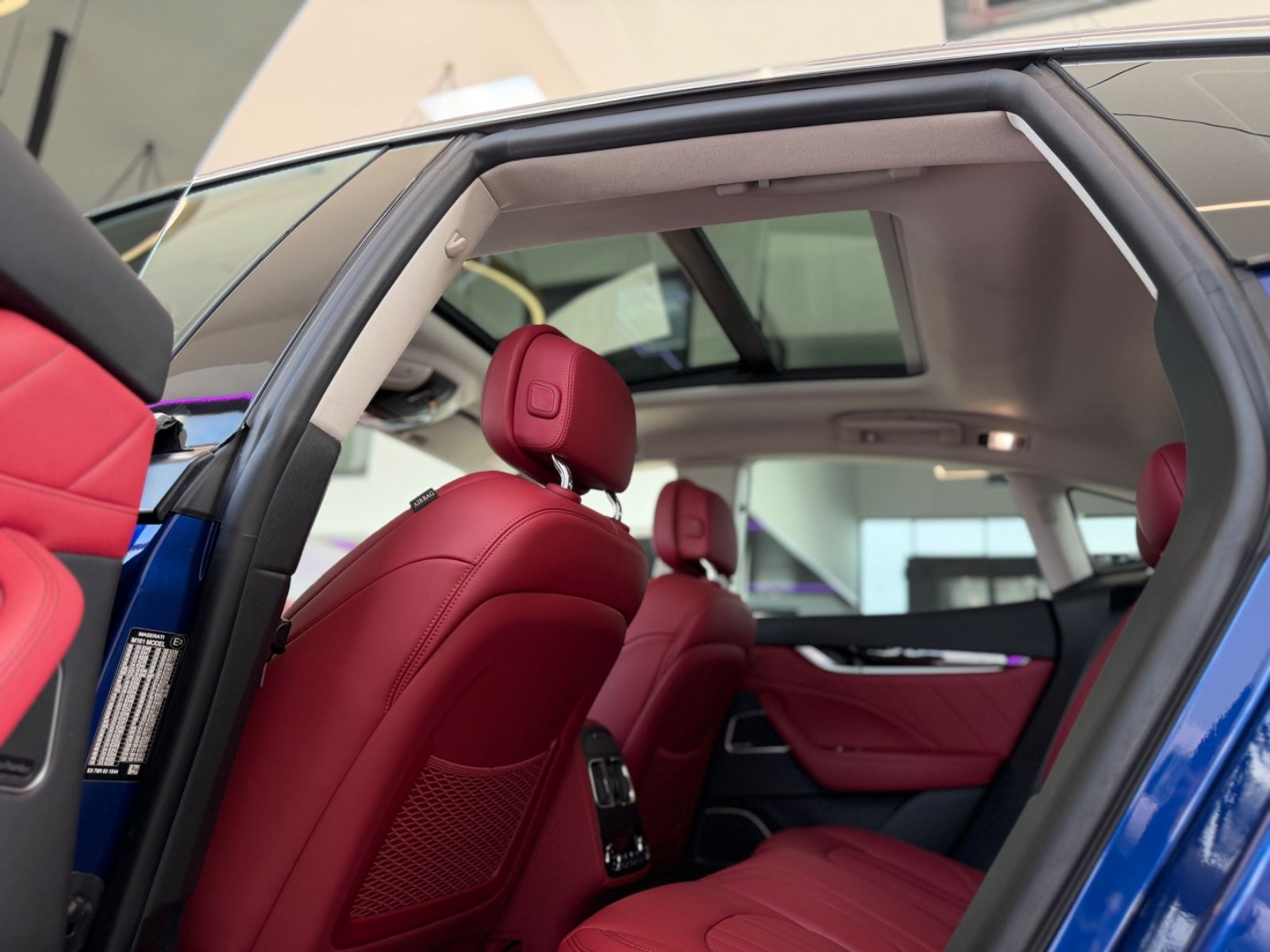 Levante GT Mild-Hybrid Soft Close Pano 21"