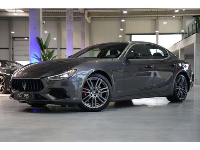 Maserati Ghibli 3.0 V6 BiTurbo S Q4 - carbon pack - open