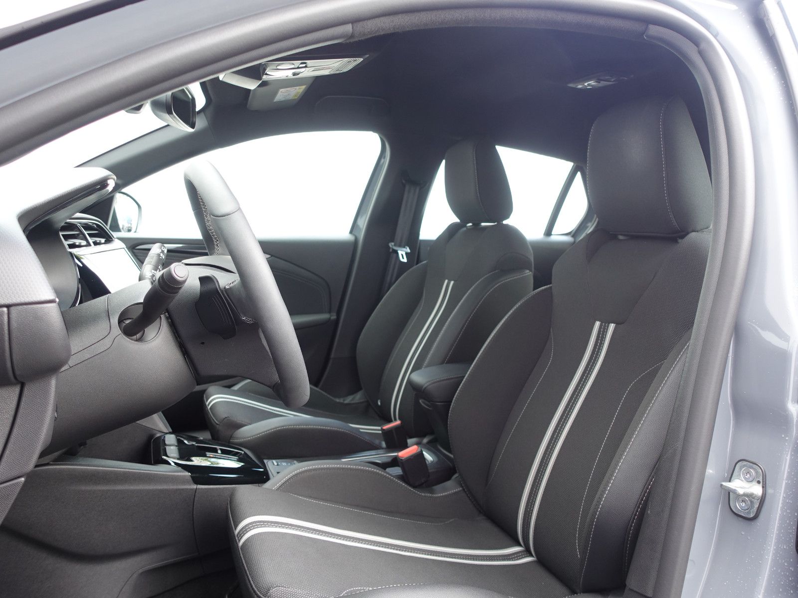 Fahrzeugabbildung Opel Corsa 1.2Turbo GS Allwetter, Sitzh.,IntelliLux
