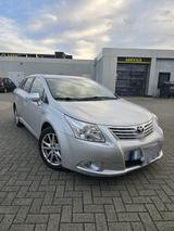 Toyota Avensis - gebrauchte Toyota Avensis aus dem Jahr 2010