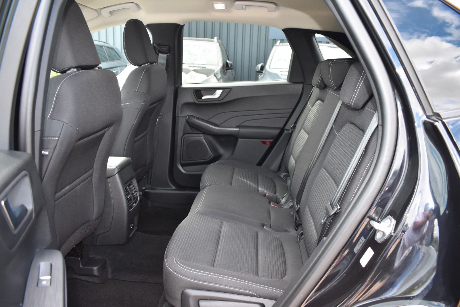 Fahrzeugabbildung Ford Kuga Titanium LED Keyless go Kamera DAB