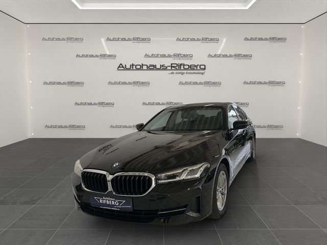 BMW 530 e Navi/LED/HarmanKardon/Kamera/WLAN/DriAss