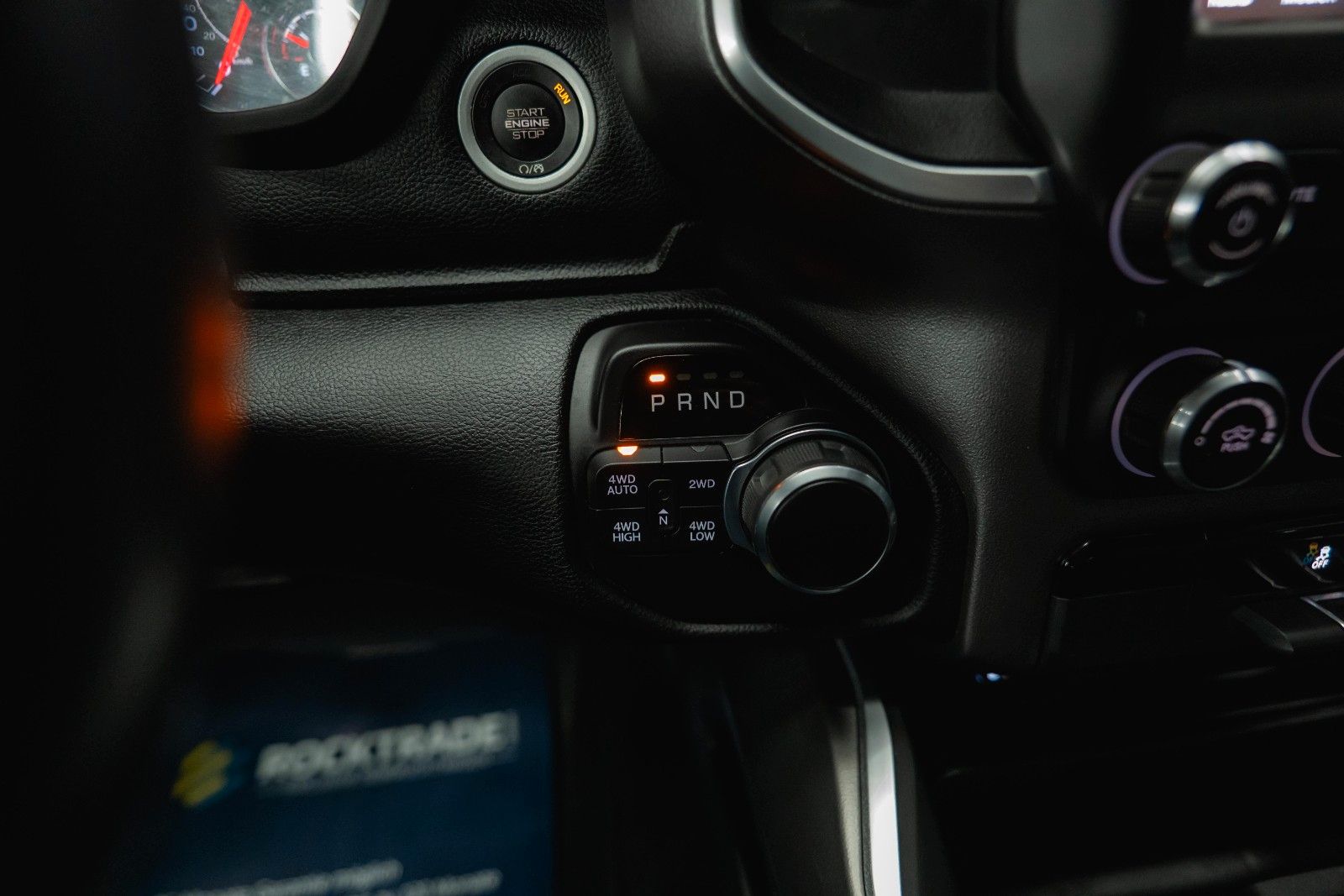 Fahrzeugabbildung Dodge RAM 5.7 V8 HEMI 4x4 OFFROAD Night Limited 19%