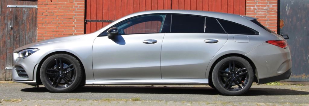 Image of Mercedes-Benz CLA 220 Shooting Brake