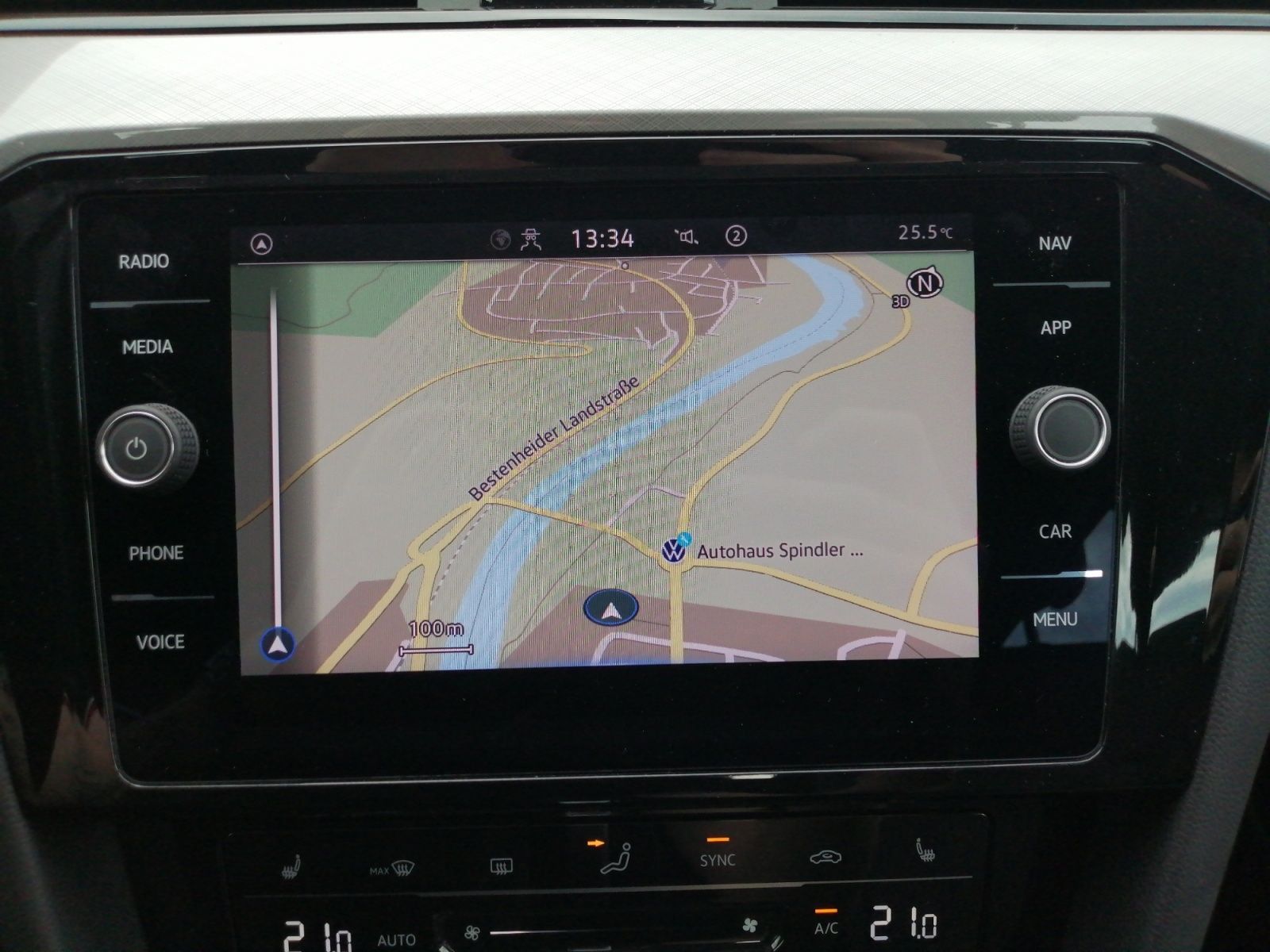 Volkswagen Passat Variant - Bild 12