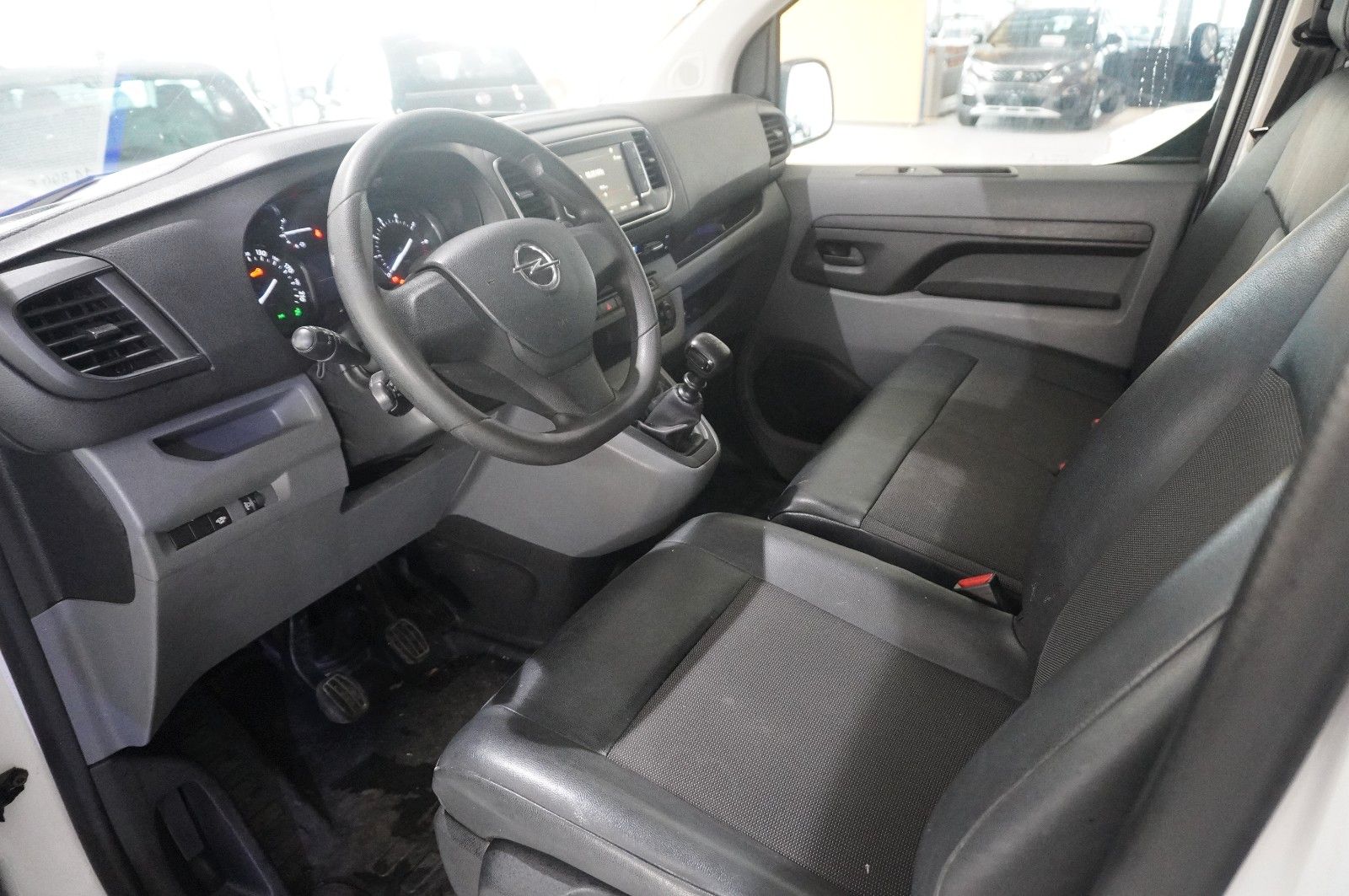 Fahrzeugabbildung Opel Vivaro Kasten M 1.5D EDIT WÜRTH NAVI/KAMERA/TEMP