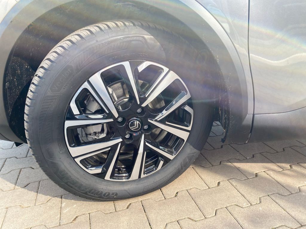 Fahrzeugabbildung Citroën C4 Hybrid 145 Automatik MAX *Winter- u. Techno-P