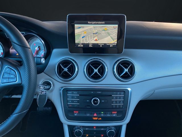 Mercedes-Benz GLA 180