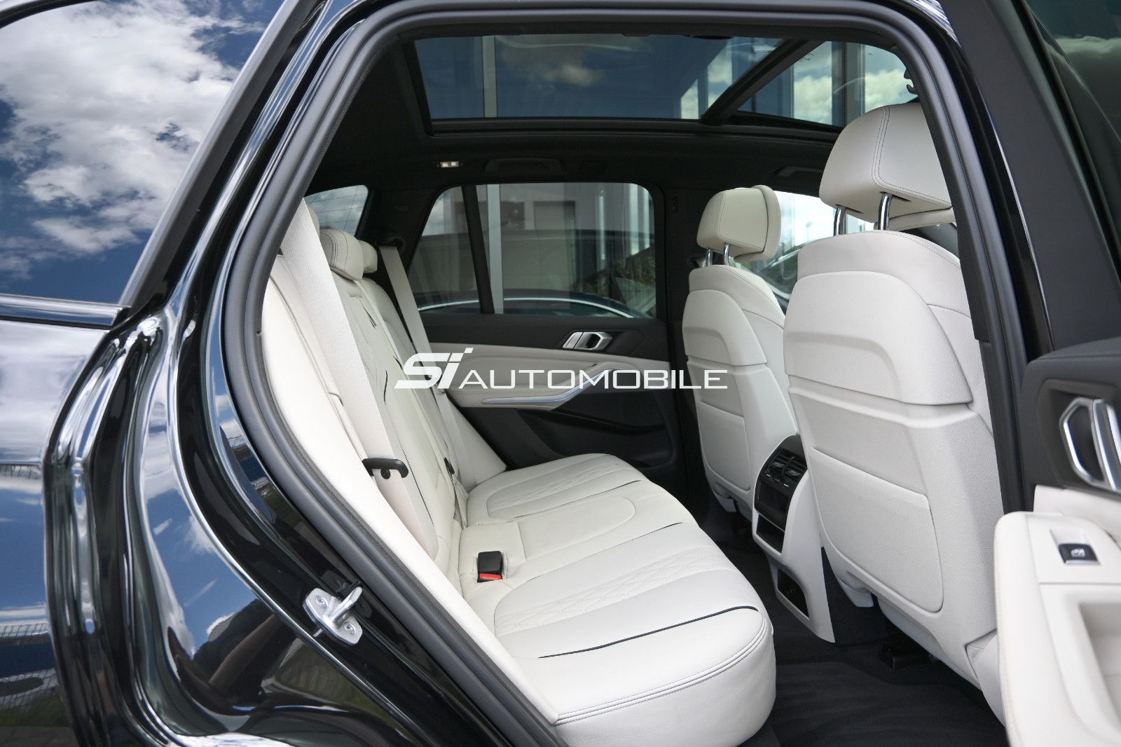 Fahrzeugabbildung BMW X5 xDr.40i M SPORT °ACC°AHK°HUD°MERINO°PANO°360°