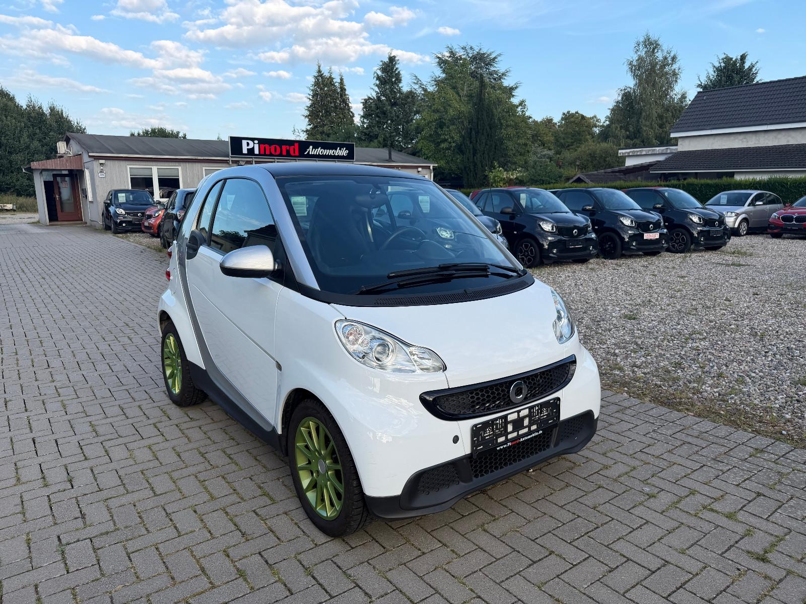 Smart ForTwo coupe Pure CAR PLAY-KLIMA-LEDER-USB-ALU
