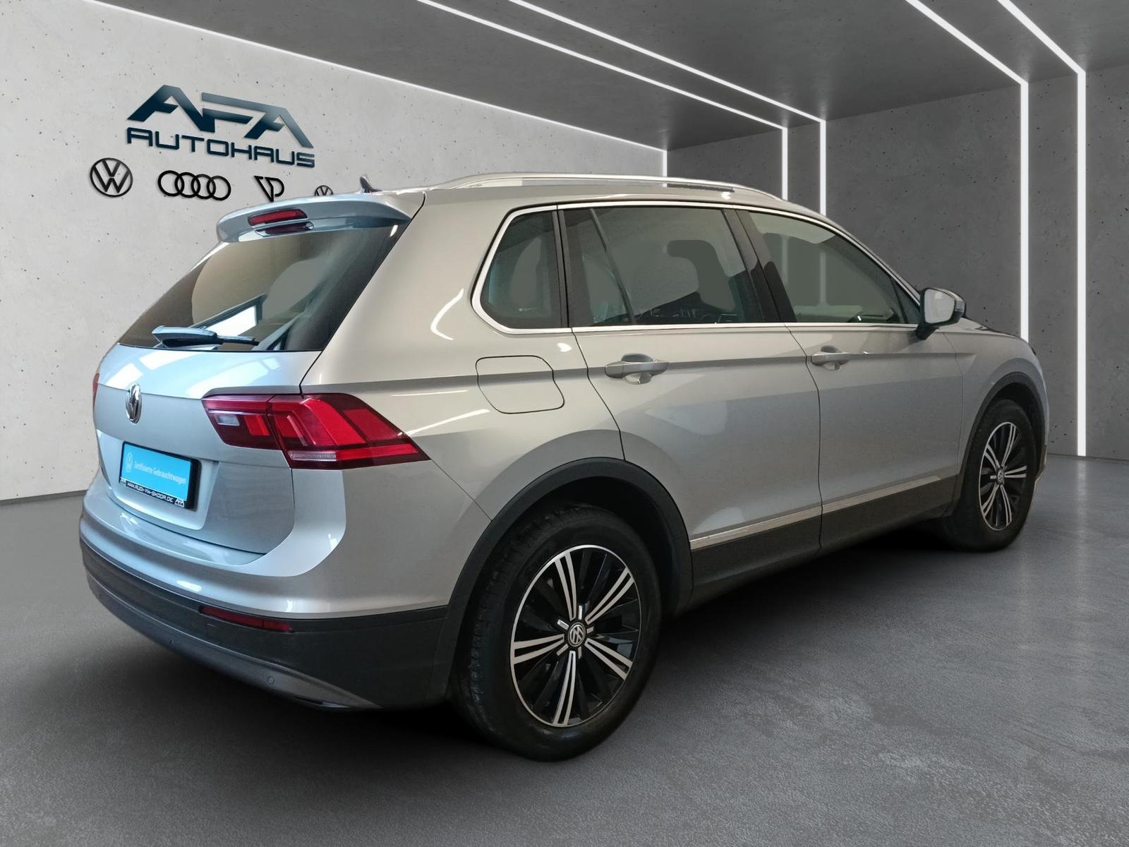 Volkswagen Tiguan 1.4 TSI Comfortline DSG AHK*LED*Navi*18