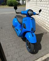 Vespa Rizoma Edelumbau Sonderfarbe Porsche Shark Blue - VESPA ROLLER