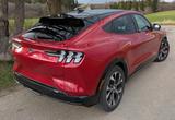Ford Mustang Mach-E Dual-Emotor Std Range 198kW, ... - rote Ford Mustang Mach-E