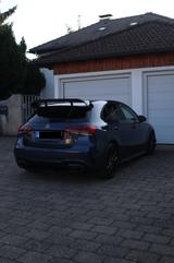 Mercedes-Benz A 35 AMG Mercedes-AMG A 35 4MATIC Edition 1 - : Blau, Mercedes