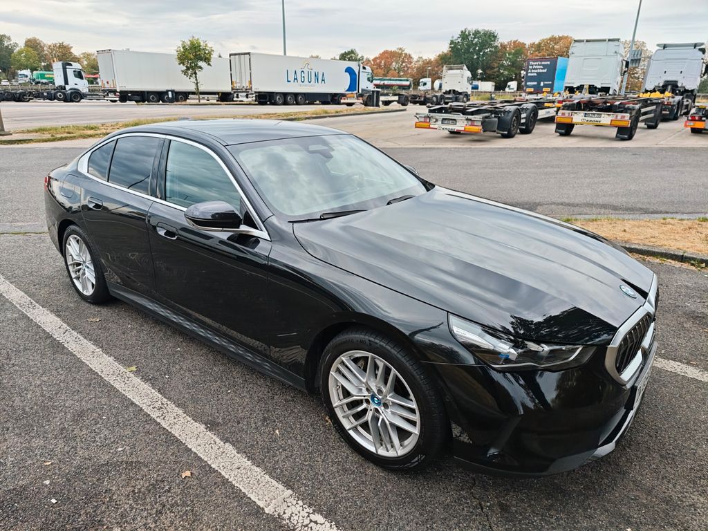 Image of BMW i5