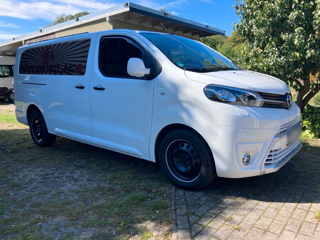 Image of Toyota Verso