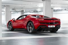 FERRARI 296 GTS 6xCarbon|TwoTone|Lift|JBL|NeckW|VentilS|
