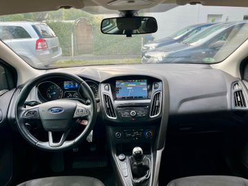 Ford Focus - 10